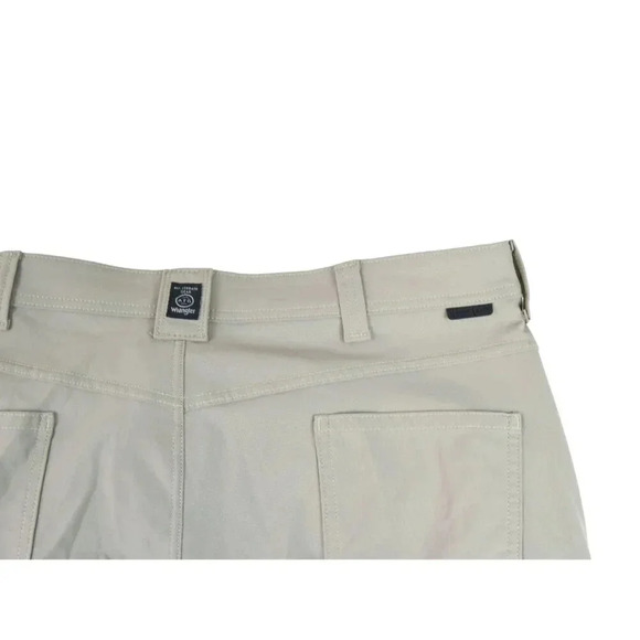 *HEMMED SUPER SHORT* Wrangler All Terrain Gear Pants 40x30 (Actual Size is 25") - Picture 9 of 12